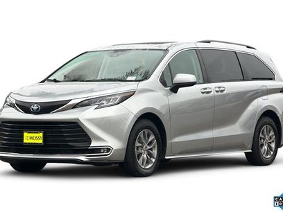 Used 2023 Toyota Sienna XLE