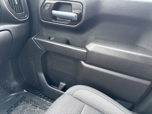 Used 2023 Chevrolet Silverado 1500 Custom image 26