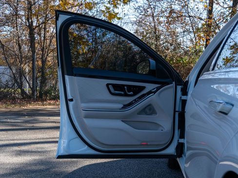 Used 2022 Mercedes-Benz S 580 4MATIC Sedan image 15