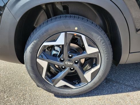 New 2026 Kia Seltos S image 28