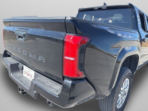 Certified 2025 Toyota Tacoma SR5 image 10