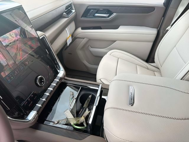 New 2026 GMC Yukon Denali w/ Denali Reserve Package AWD/4WD image 20