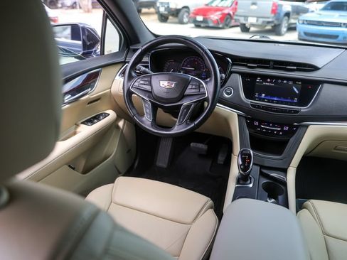 Used 2019 Cadillac XT5 Luxury FWD image 28