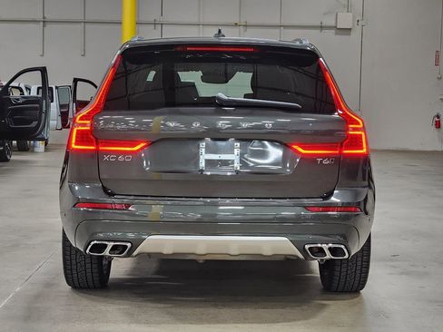 Used 2019 Volvo XC60 T6 Momentum w/ Advanced Package image 10