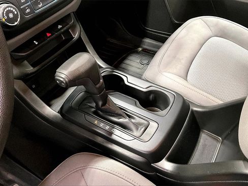 Used 2021 Chevrolet Colorado W/T w/ Custom Special Edition image 18