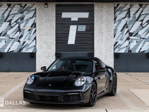 Used 2023 Porsche 911 Targa 4S image 6