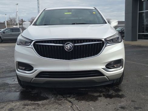 Used 2020 Buick Enclave Essence image 14