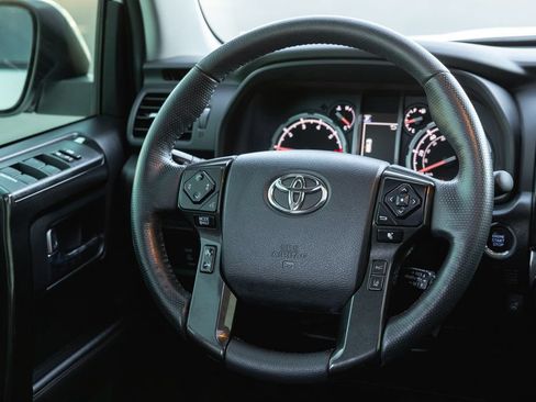 Certified 2024 Toyota 4Runner TRD Off-Road Premium w/ Moonroof Package AWD/4WD image 28