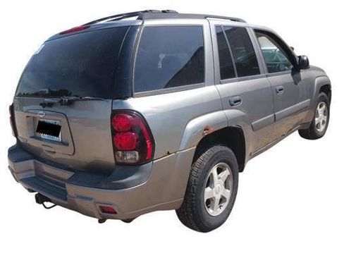 Used 2005 Chevrolet TrailBlazer LS w/ LS Preferred Equipment Group AWD/4WD image 5