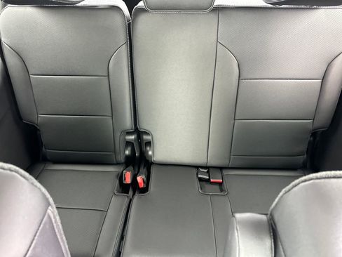 New 2026 Chevrolet Traverse LT w/ Midnight/Sport Edition image 15