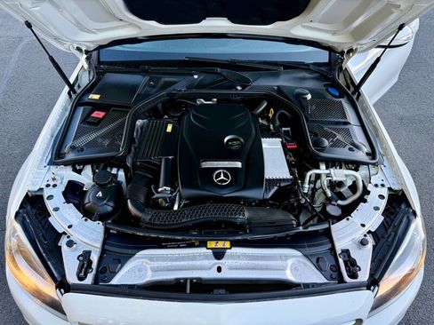 Used 2015 Mercedes-Benz C 300 Sedan image 8