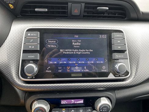 Used 2019 Nissan Kicks SV w/ Exterior Package image 17