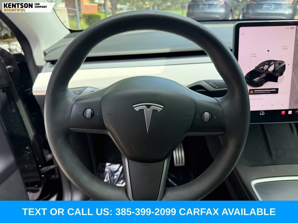 Used 2022 Tesla Model Y Performance AWD/4WD image 14
