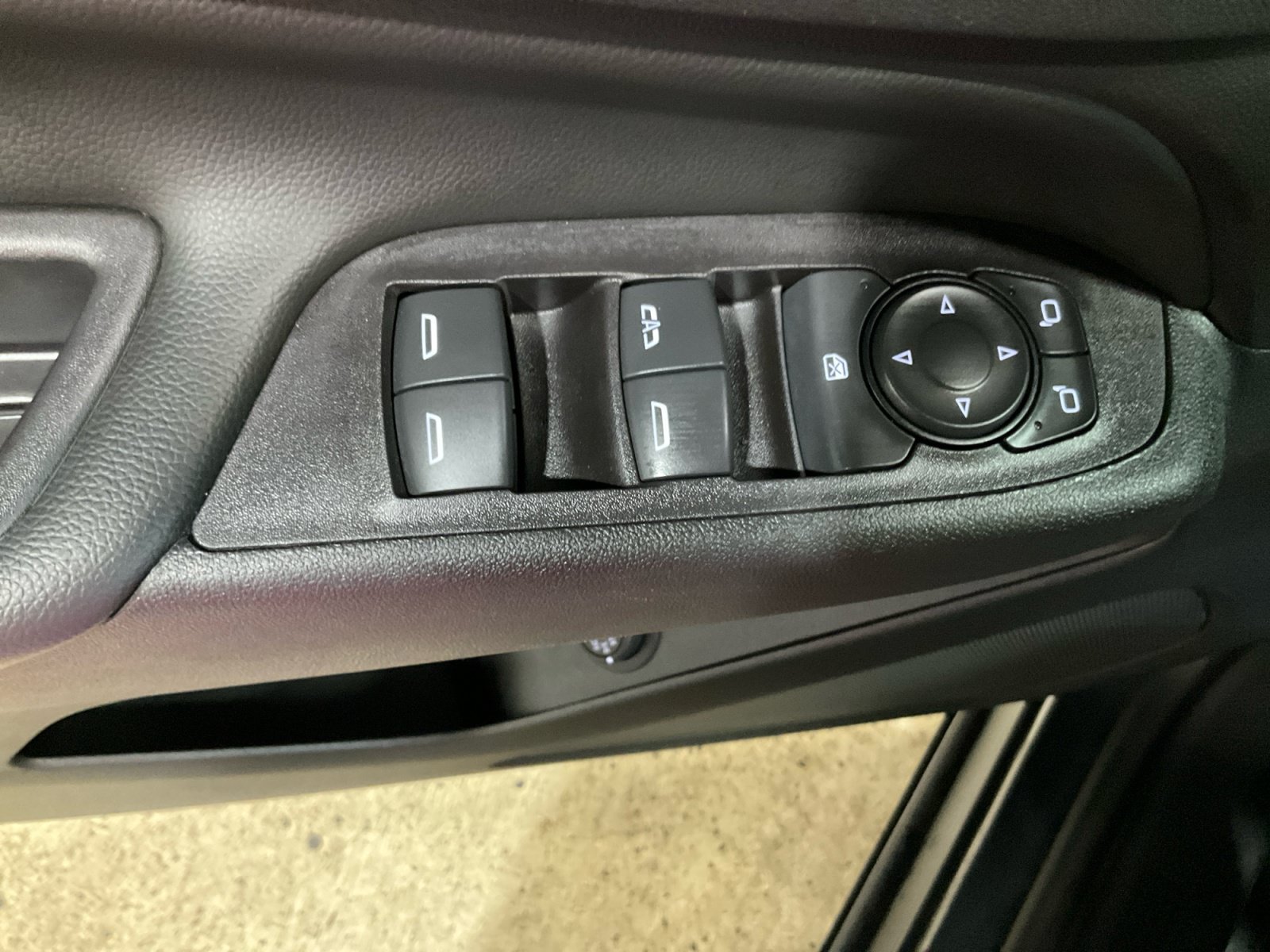 Used 2020 Chevrolet Equinox LT AWD/4WD image 28