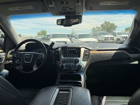 Used 2019 GMC Yukon XL Denali w/ Denali Ultimate Package AWD/4WD image 24