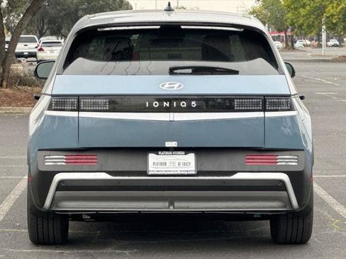 New 2026 Hyundai Ioniq 5 SEL image 5