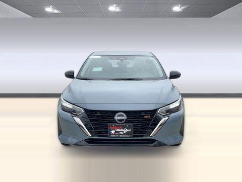 New 2025 Nissan Sentra SR w/ Trunk Package image 6