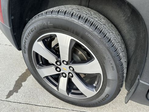 Certified 2023 Chevrolet Traverse LT w/ LT Premium Package image 37