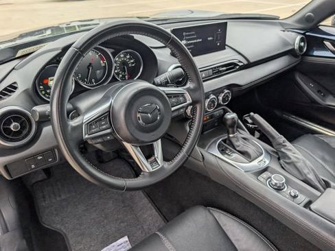 Used 2025 MAZDA MX-5 Miata RF Grand Touring RWD image 10