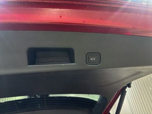 Used 2024 Chevrolet Traverse RS w/ LPO, Floor Liner Package image 6