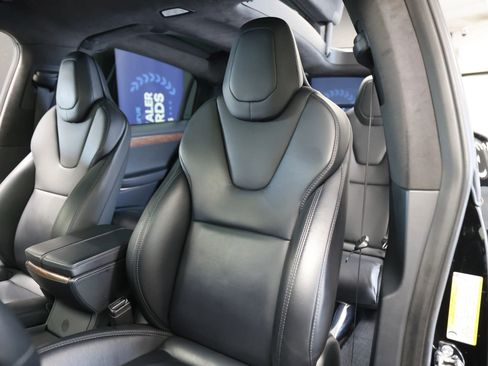Used 2019 Tesla Model X Long Range AWD/4WD image 27