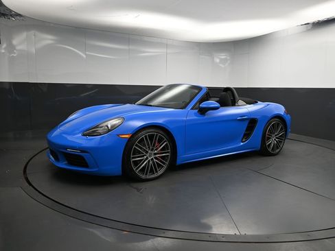 Used 2025 Porsche 718 Boxster S RWD image 4