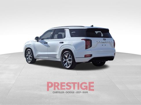 Used 2022 Hyundai Palisade Limited w/ Cargo Package FWD image 12