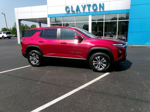 New 2026 Chevrolet Equinox LT FWD image 1