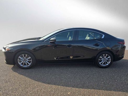 Used 2020 MAZDA MAZDA3 AWD Sedan w/ Select Package image 6