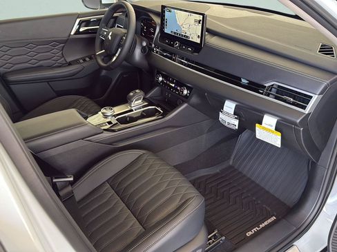 New 2026 Mitsubishi Outlander SEL FWD image 24