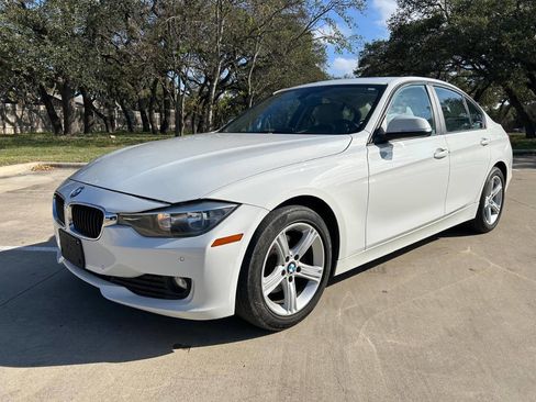 Used 2015 BMW 320i Sedan image 2