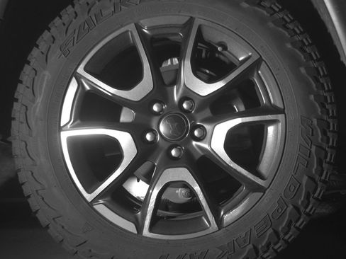 Used 2025 Jeep Compass Trailhawk image 15