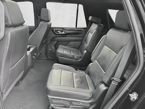 Used 2022 Chevrolet Tahoe Z71 w/ Luxury Package image 14