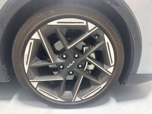 Used 2025 Kia K4 GT-Line w/ GT-Line Premium Package FWD image 4