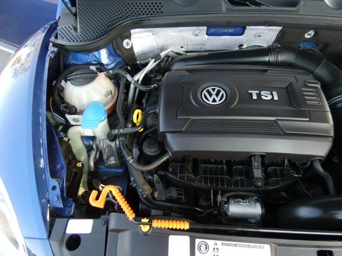 Used 2014 Volkswagen Beetle R-Line image 66