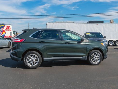 Used 2023 Ford Edge SEL image 3