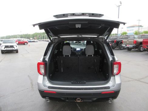 Used 2023 Ford Explorer ST-Line w/ Class IV Trailer Tow Package AWD/4WD image 7