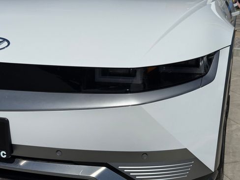 Certified 2024 Hyundai Ioniq 5 Limited AWD/4WD image 12