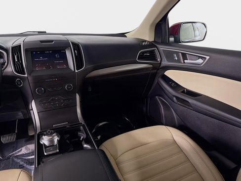 Used 2019 Ford Edge SEL w/ Equipment Group 201A image 24