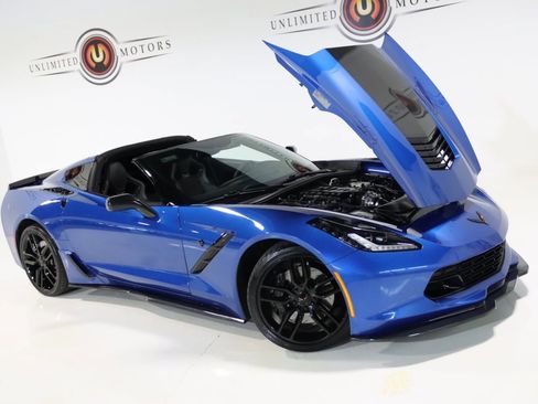 Used 2016 Chevrolet Corvette Stingray Coupe w/ Carbon Flash Badge Package image 63