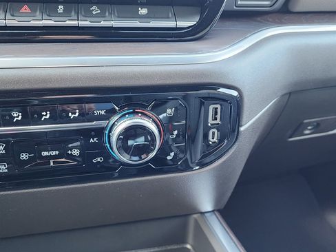 New 2026 GMC Sierra 1500 SLT w/ SLT Premium Plus Package image 30