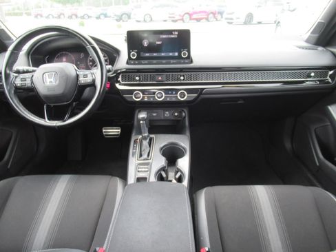 Used 2022 Honda Civic Sport image 12