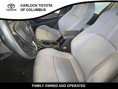 Used 2025 Toyota Corolla SE w/ Convenience Package FWD image 13