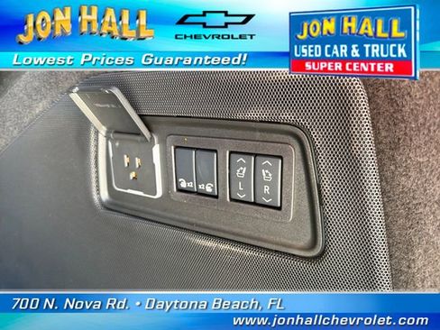 Used 2026 Cadillac Escalade V w/ LPO, ONYX Package image 12