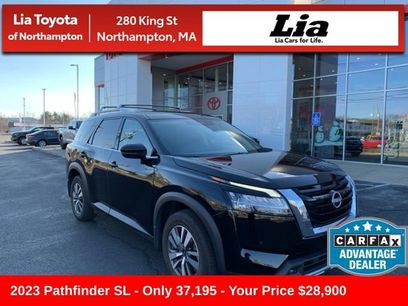 Used 2023 Nissan Pathfinder SL