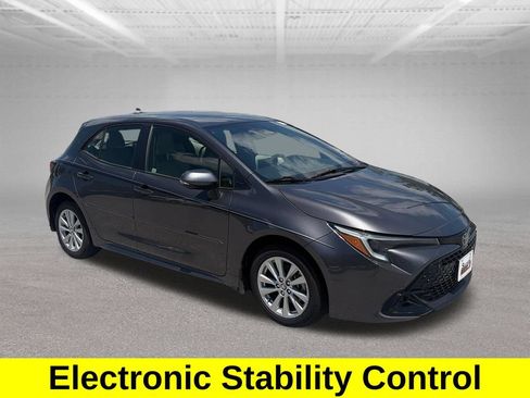 Used 2024 Toyota Corolla SE w/ SE Package FWD image 8
