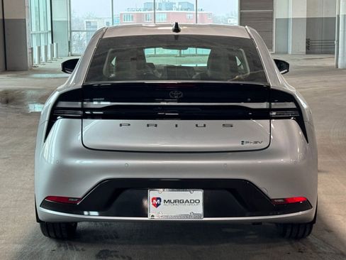 New 2026 Toyota Prius Plug-In Hybrid image 8