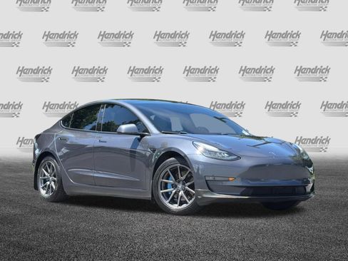 Used 2020 Tesla Model 3 Standard Range RWD image 2