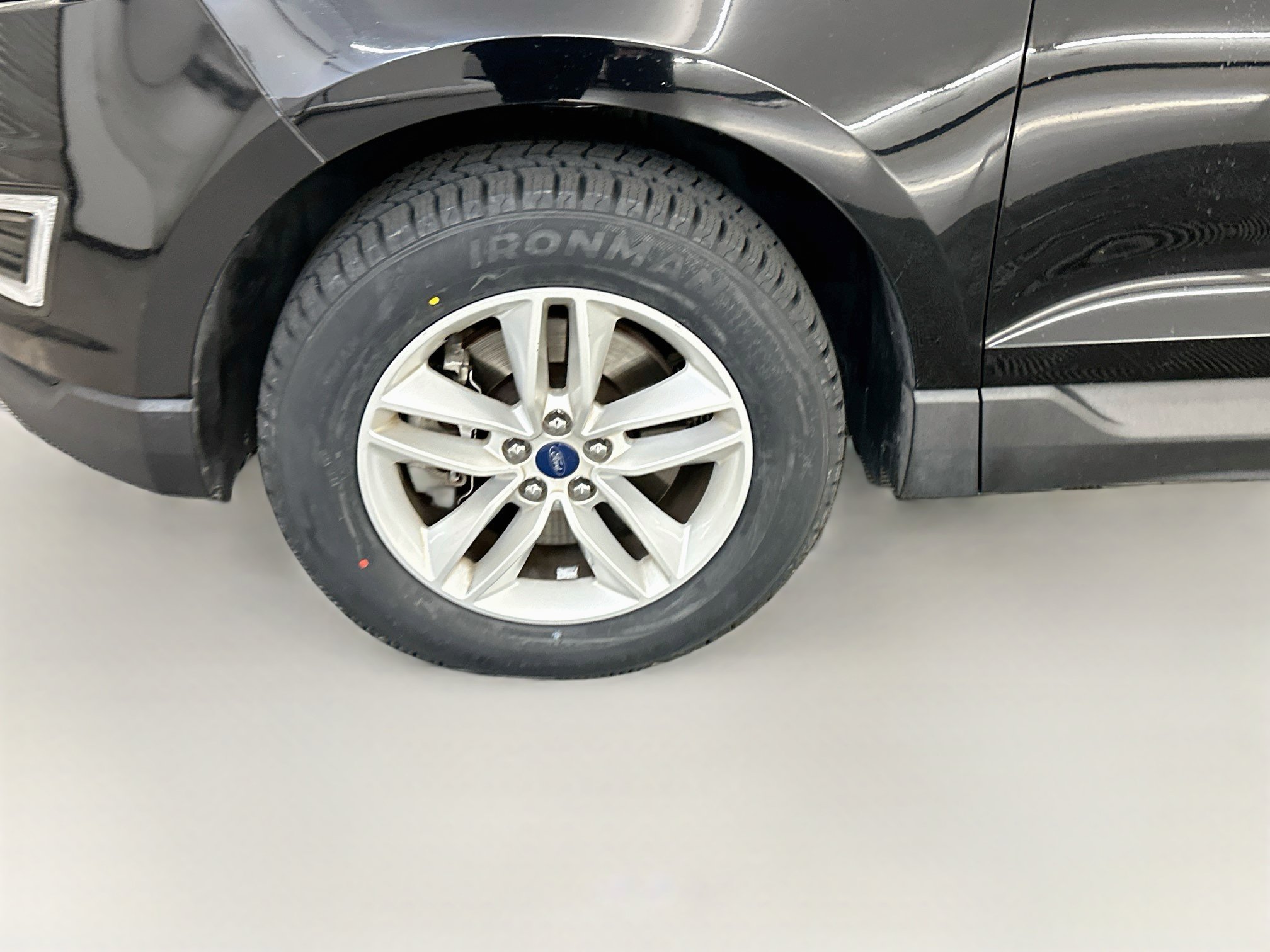 Used 2018 Ford Edge SEL w/ Equipment Group 201A AWD/4WD image 11