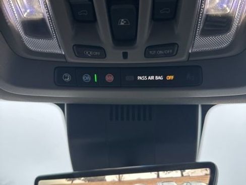 Used 2024 GMC Sierra 2500 Denali w/ Technology Package image 40